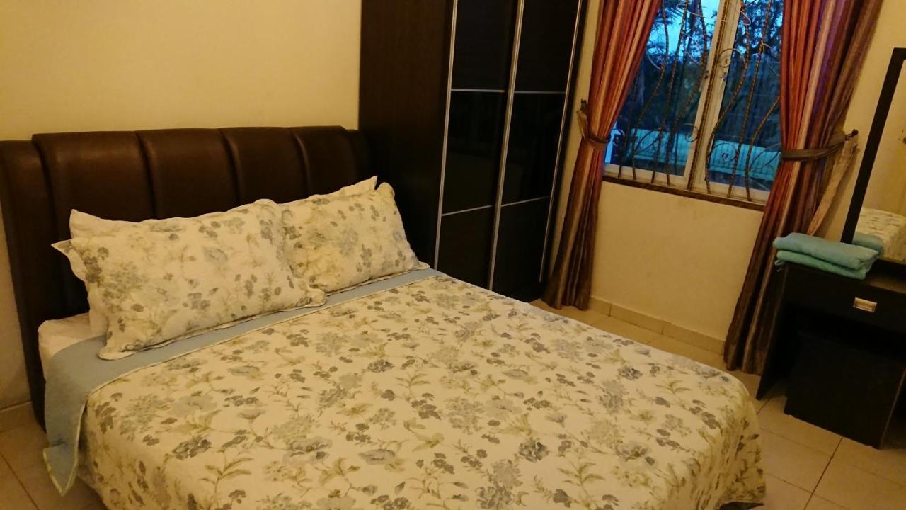 Homestay Bandar Putra 쿨라이 외부 사진